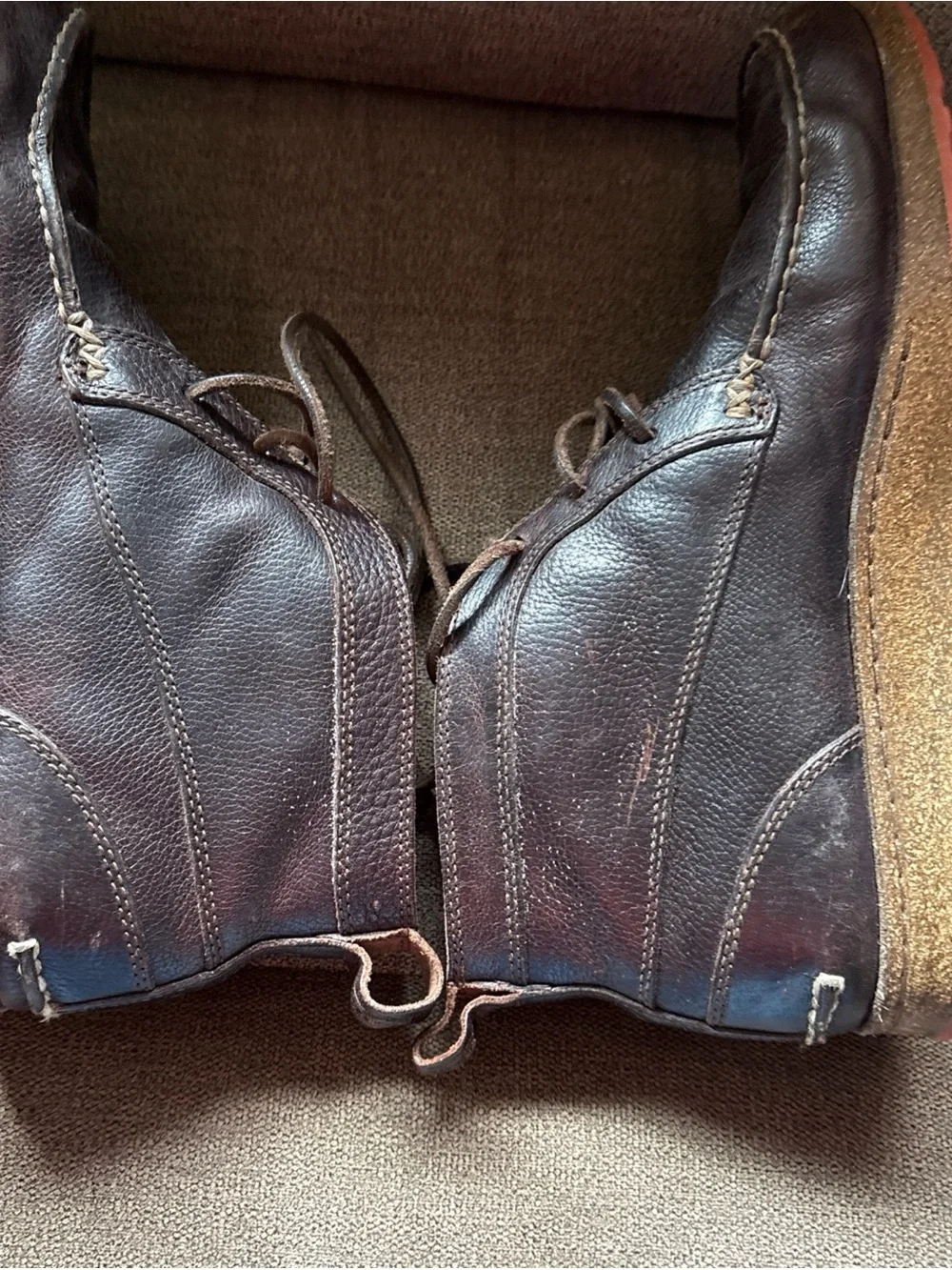 Moccatomic Moccasin Boots   Shoes Men’s 11 Brown  Leather Handsewn Vibram